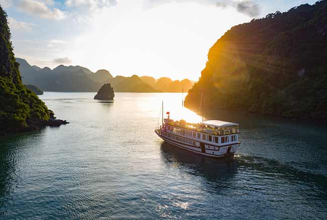 du thuyen ha hoa oải hương sang trọng